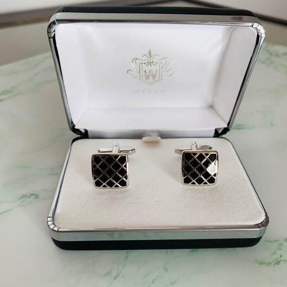 Cufflink - Picture 5 of 5